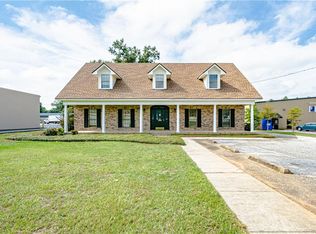 7355 Airport Blvd, Mobile, AL 36608