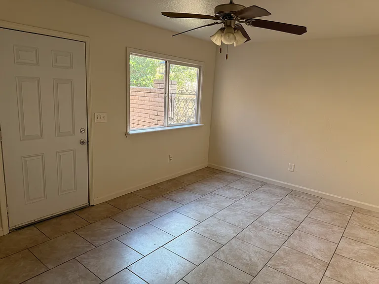 3438 N Marks Ave #102 — Photo 12