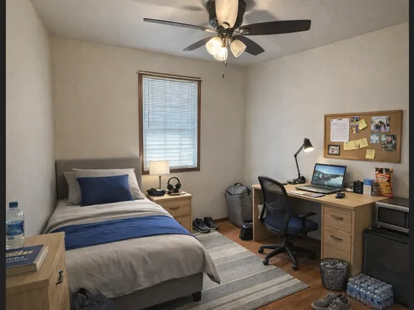 227 Twin Hills Rd #12, Linn, MO 65051