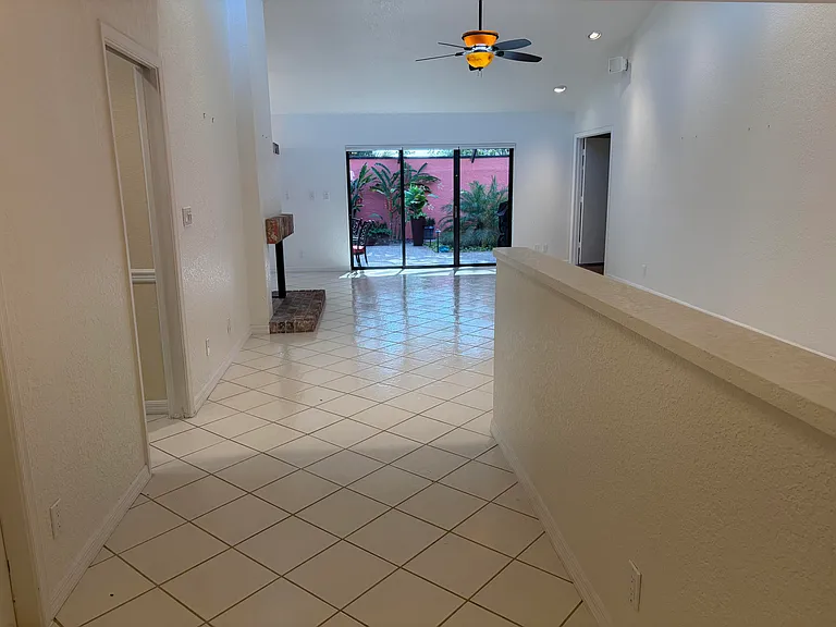 21435 Campo Allegro Dr — Photo 7