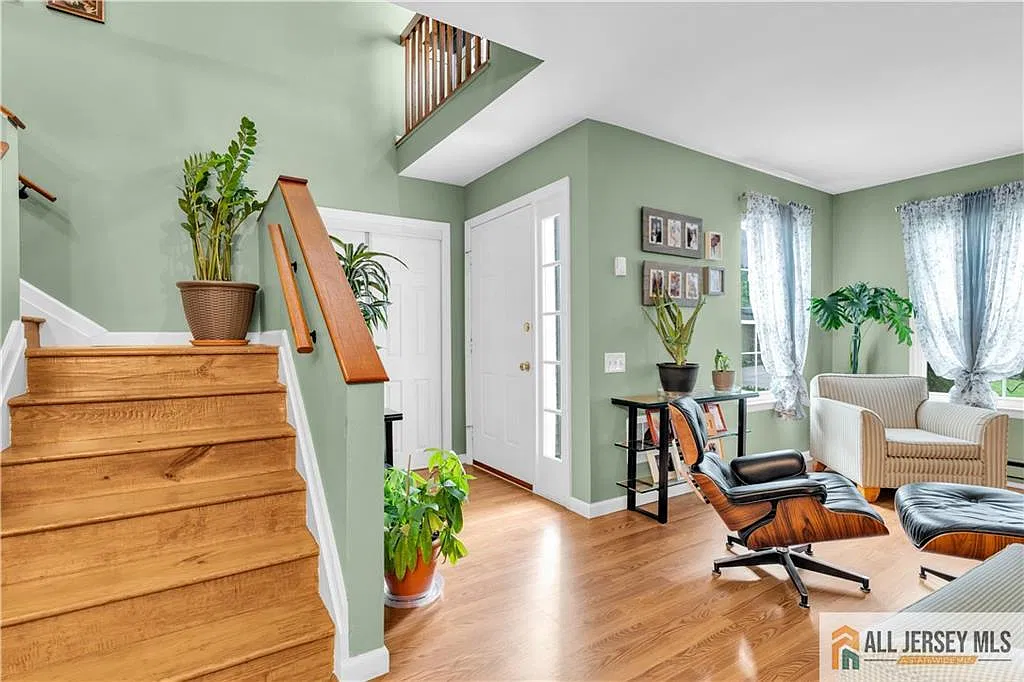 2 bed, 1.5 bath, 1490 sqft, $2,850 — Photo 4