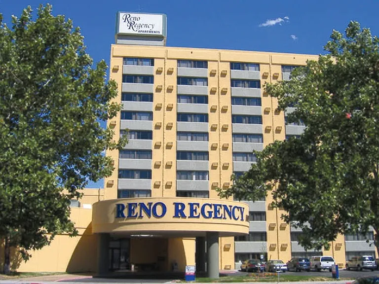 Reno Regency Apartments — Photo 2