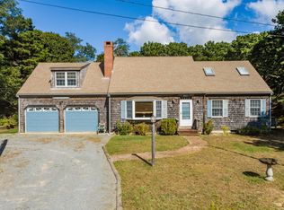 2 Memory Ln, Eastham, MA 02642