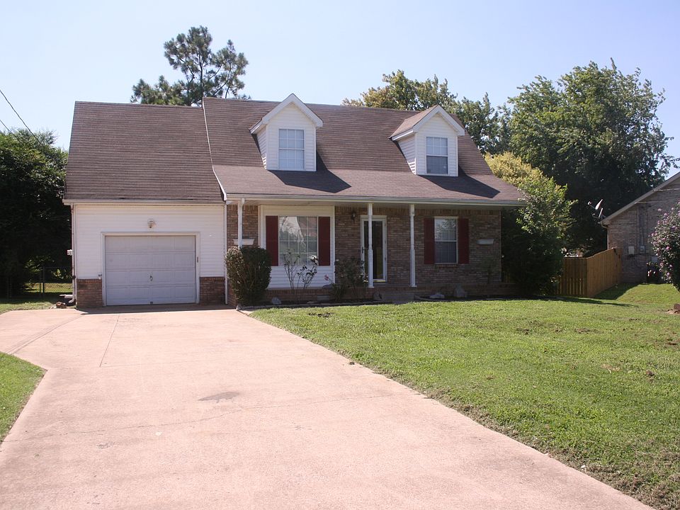 1st image of 202 Windroe Ct