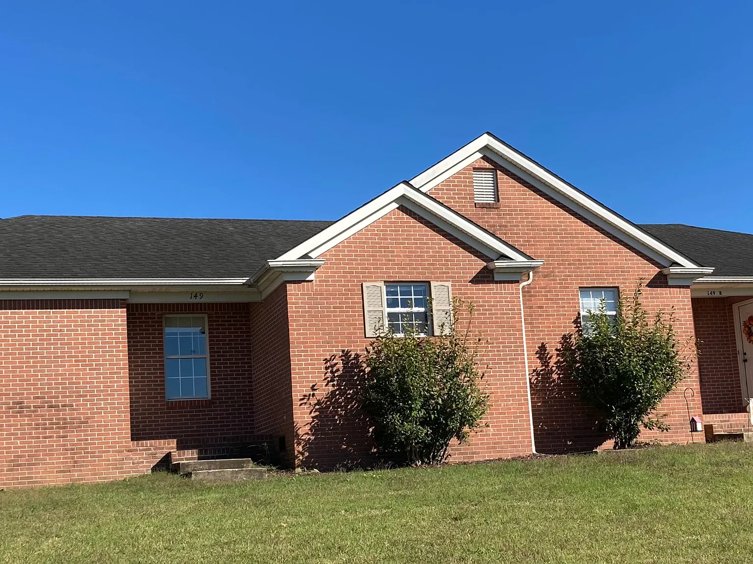 2 bed, 1100 sqft, $1,100 — Photo 1
