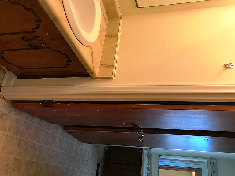 911 Georgetown St — Photo 10
