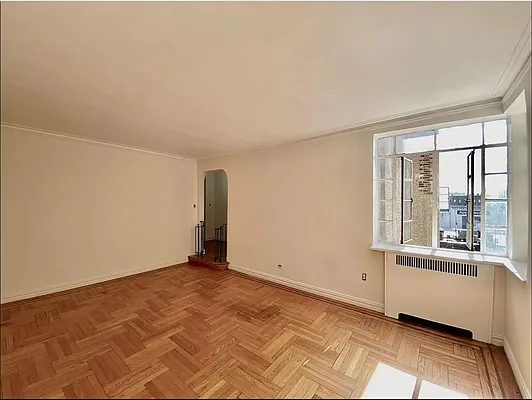 Rented by Bond New York | media 23