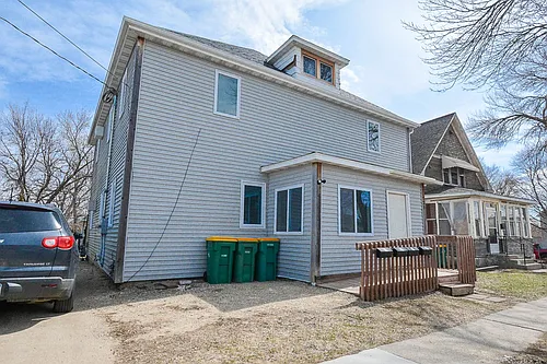 127 Elizabeth Ave Photo 1