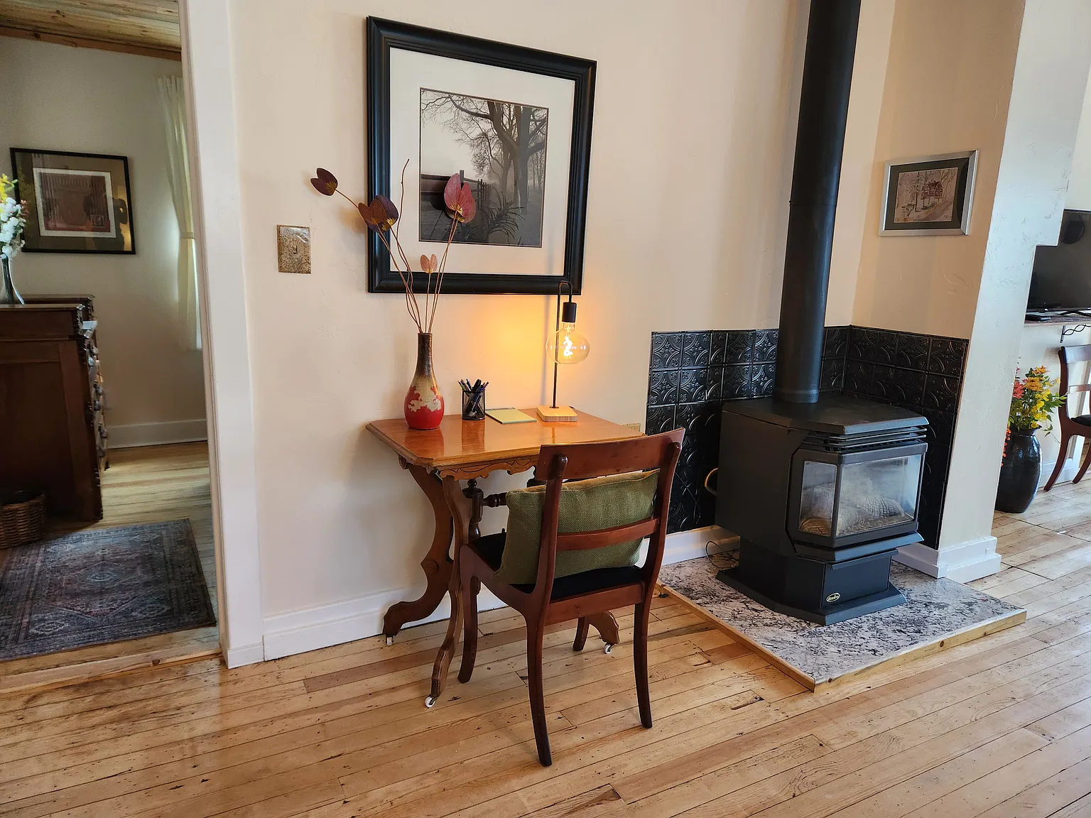 2 bed, 1050 sqft, $1,950 — Photo 3
