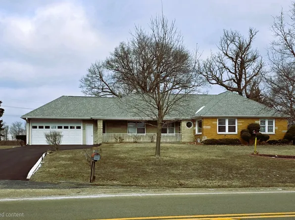 705 W Commercial St, Lyndon, IL 61261