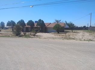 913 Hopi Rd, Carlsbad, NM 88220