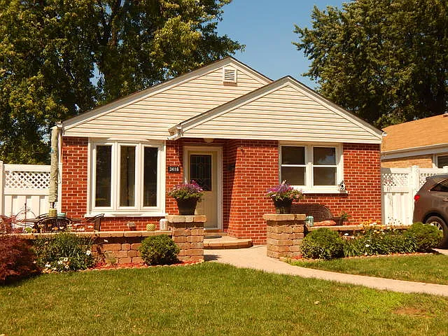 3416 Louis St photo 1
