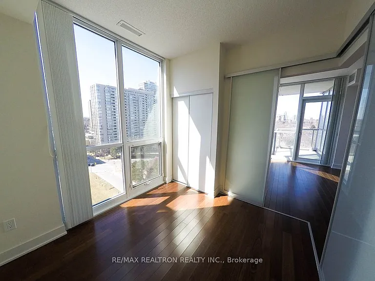 88 Sheppard Ave E #1408 — Photo 5