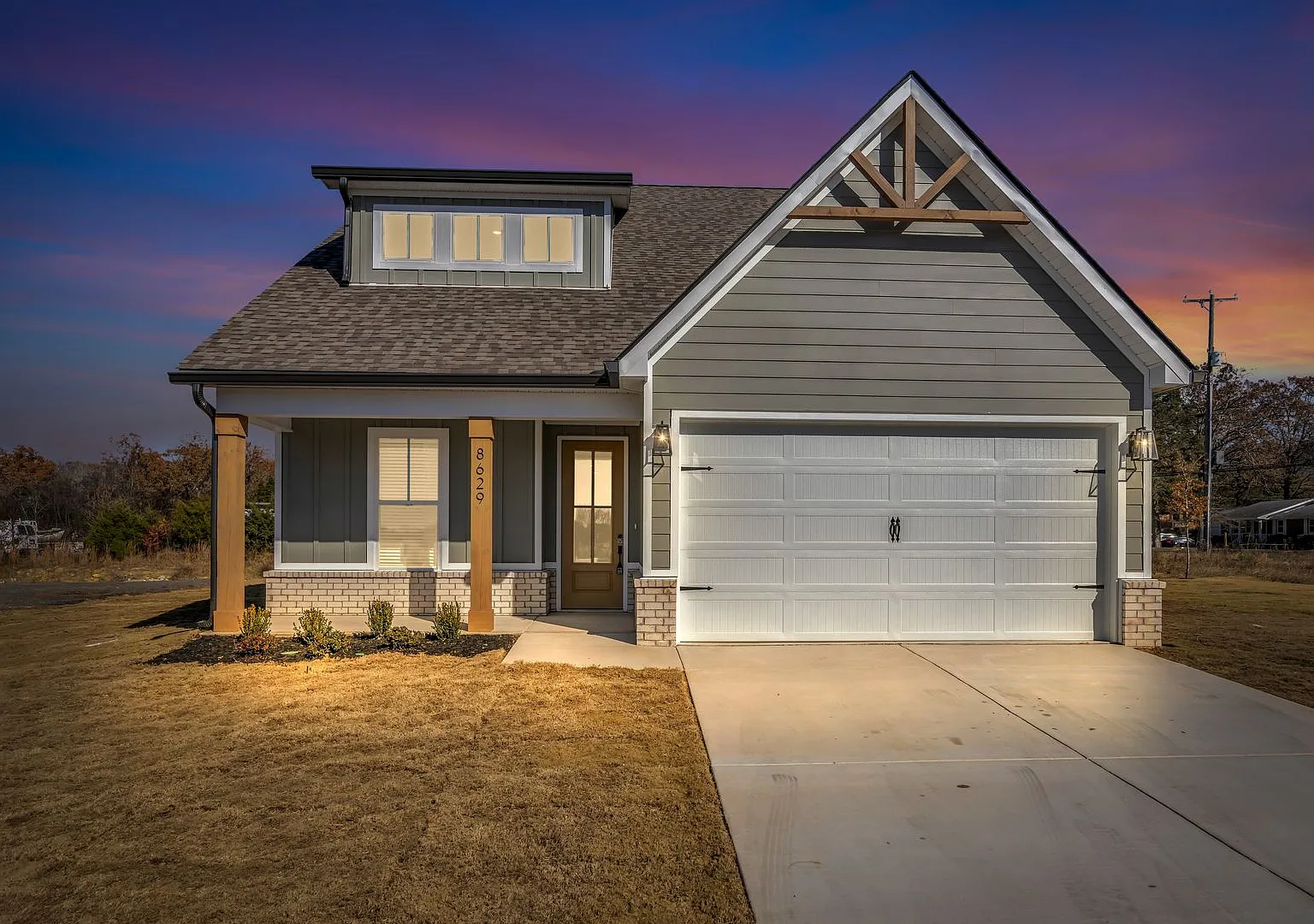 Spacious & Sunlit Daisy Floor Plan | Dual Suites + Oversized Bonus Loft in James Creek — Photo 1
