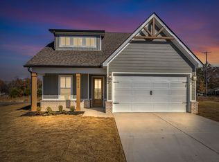 8629 James Creek Dr, Ooltewah, TN 37363