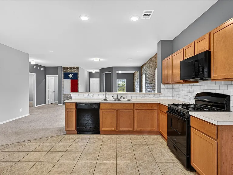 2429 Abbot Brook Dr — Photo 19