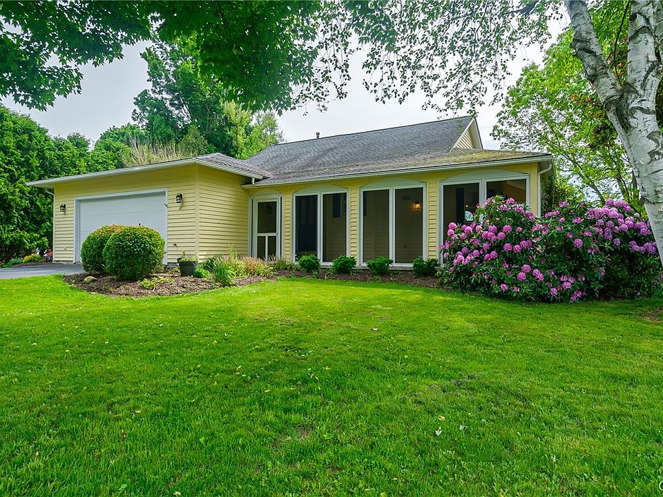 87 Canton St, Baldwinsville, NY 13027 Zillow