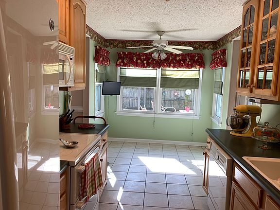 2nd image of 1298 Warner Hall Dr