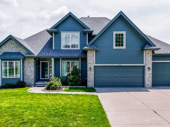 219 Allison Ave, Papillion, NE 68133