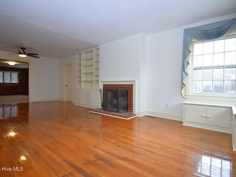 482 Snow Hill St — Photo 7