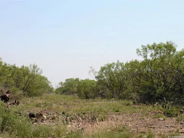 2424 CR 310 Lot 4, Jourdanton, TX 78026
