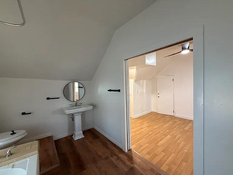 126 Argyle St #3 — Photo 12