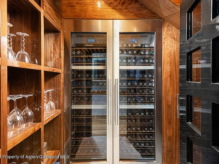 1325 Gateway Rd — Photo 12