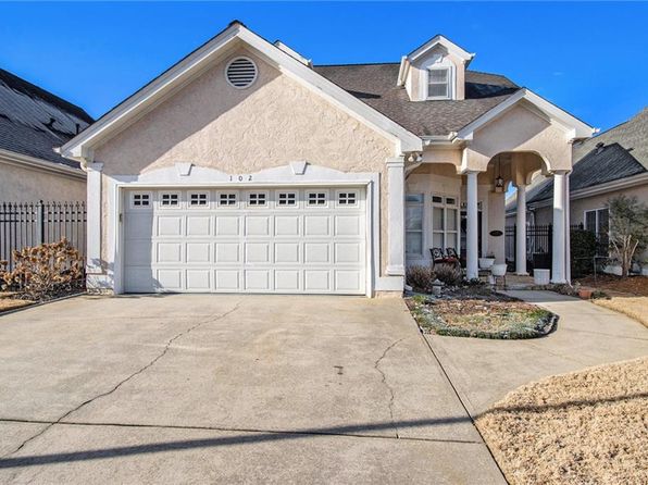 102 Prestwick Way S, Stockbridge, GA 30281