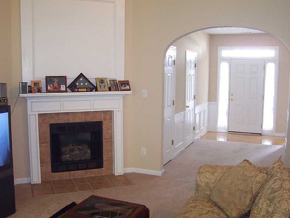 Vaulted Family Room w/ Cozy Fireplace