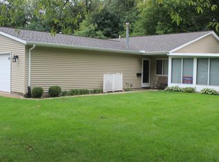 1024 Wedgewood Dr, Plainwell, MI 49080