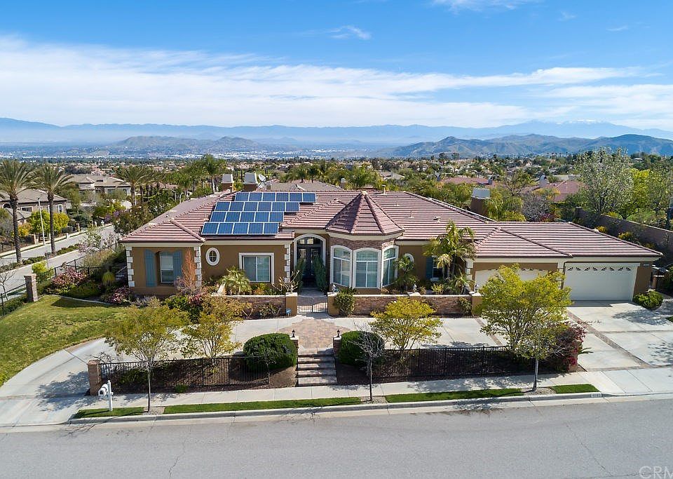 1st image of 4043 Suzie Cir