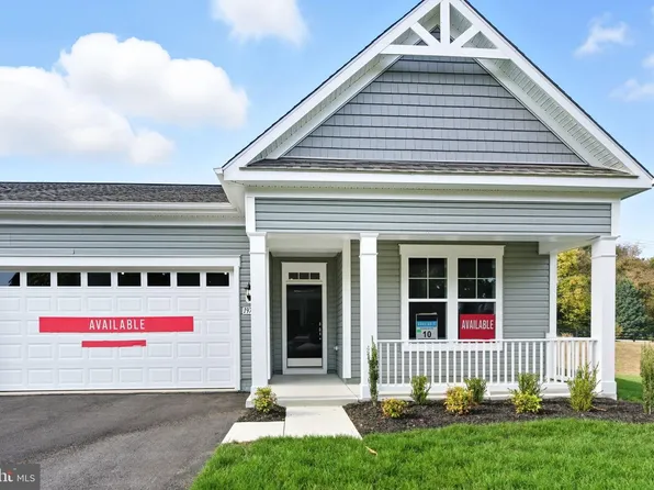 19710 Oleander Ct, Hagerstown, MD 21742