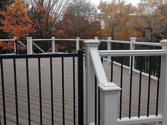 4th image of 1008 Glenhill Dr