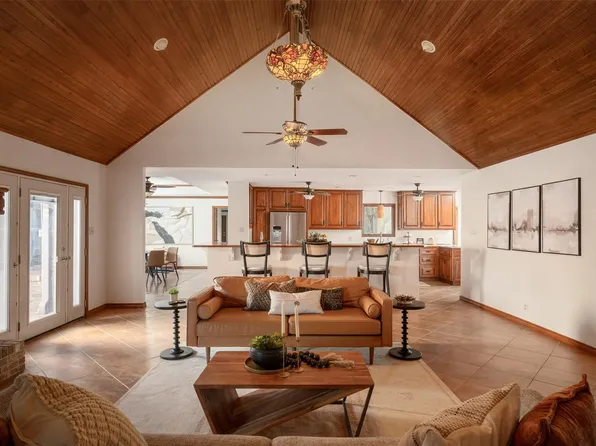 509 Roy Creek Ln, Dripping Springs, TX 78620