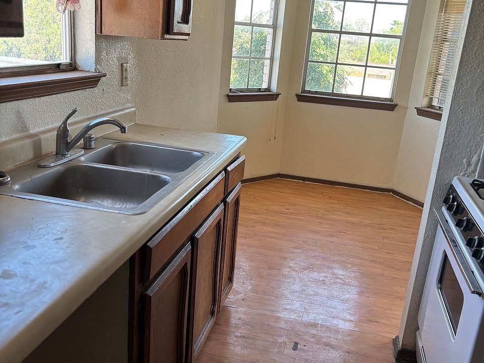 1st image of 8825 Lawson St APT 1