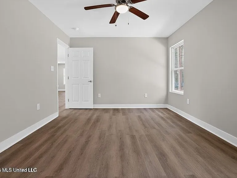 7172 W Greene St — Photo 9
