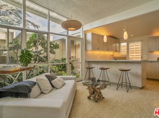 15573 Briarwood Dr, Sherman Oaks, CA 91403