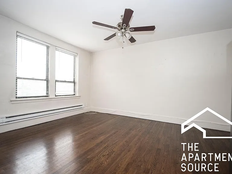3345 N Marshfield Ave #4 — Photo 4