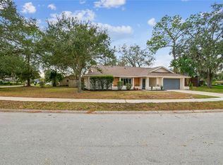 120 Rosewood Dr, Palm Harbor, FL 34685