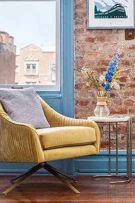 Sold by Compass | media 5