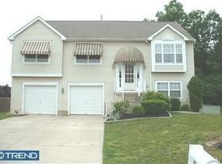 511 School House Rd, Williamstown, NJ 08094