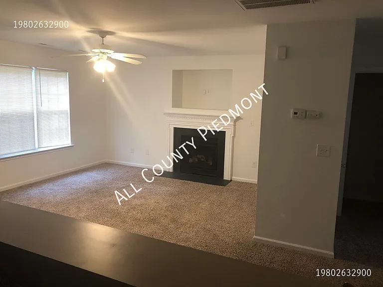 4808 Delprado Cir — Photo 3