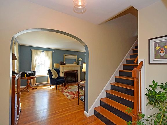 3rd image of 3511 Linwood Ave