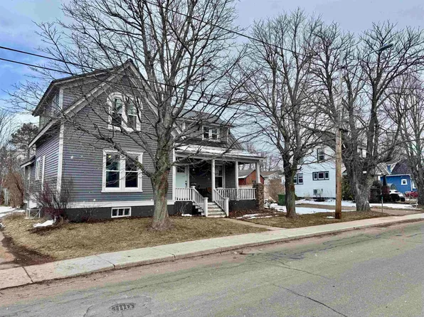 335 Willow Ave, Summerside, PE C1N 2B2