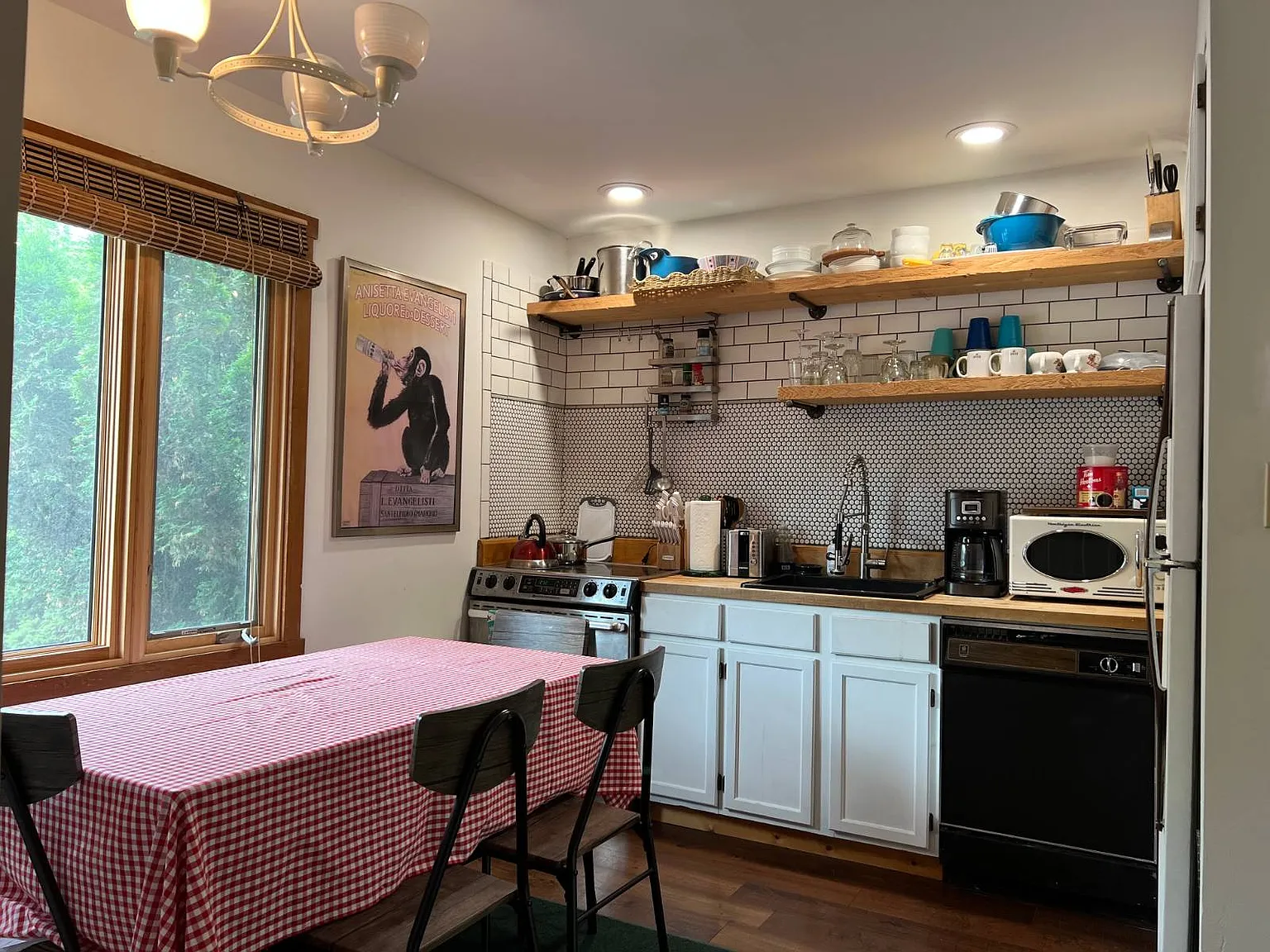 2 bed, 2.0 bath, $2,900 — Photo 2