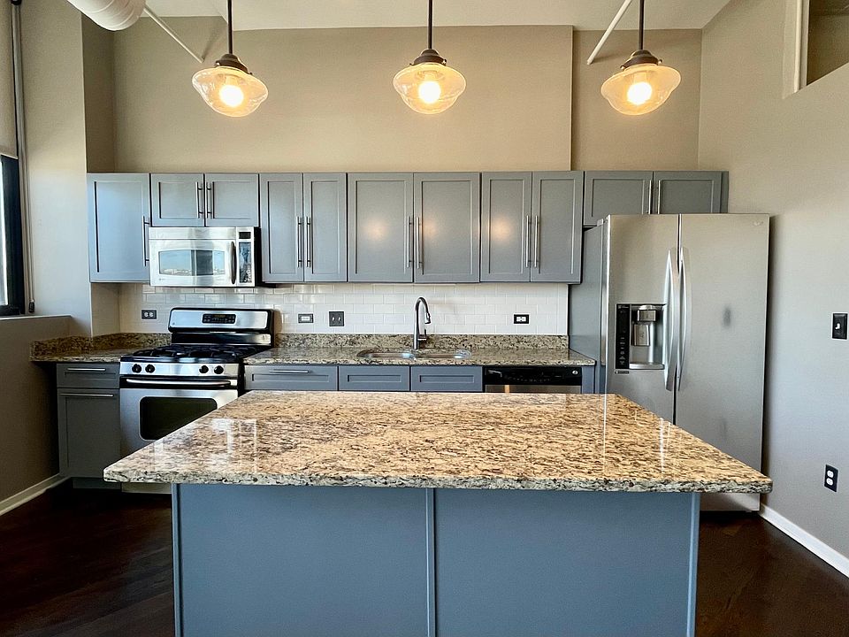 1st image of 2015 Grand Blvd APT 325