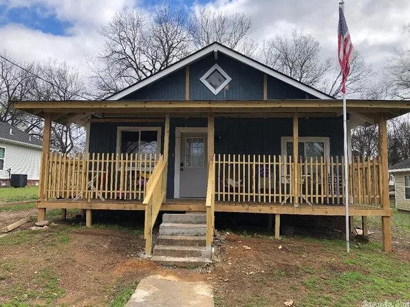 114 N Lane St, Morrilton, AR 72110