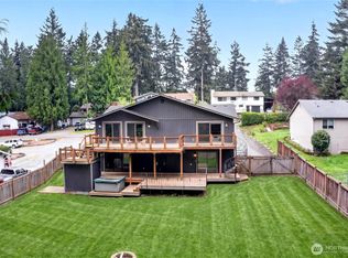 4815 W Tapps Dr E, Lake Tapps, WA 98391