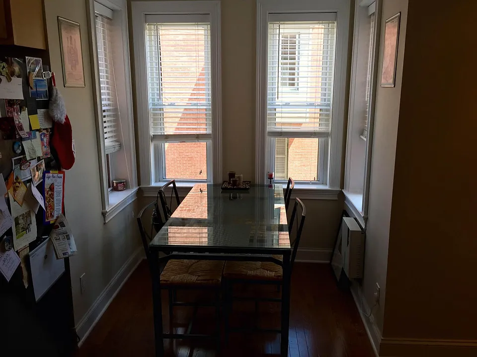 Bay area in main floor, perfect for a small breakfast table or an office desk.
