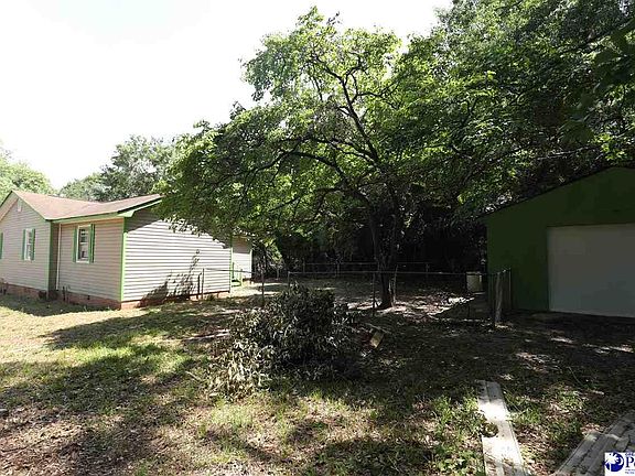 3rd image of 919 Gibson St